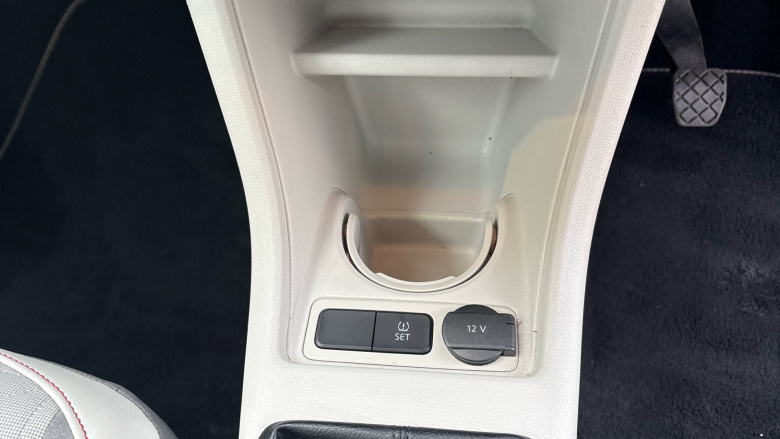 Volkswagen Up 1.0 Up Beats 5dr Petrol Hatchback